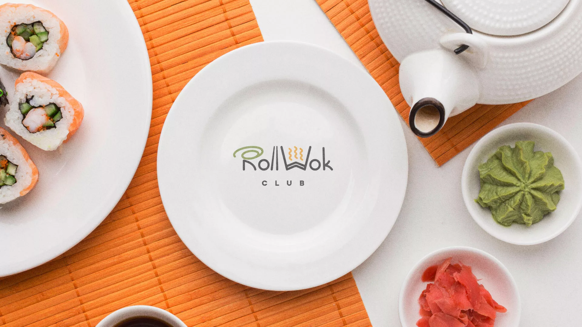 Разработка логотипа и фирменного стиля в Иваново для суши-бара «Roll Wok Club»